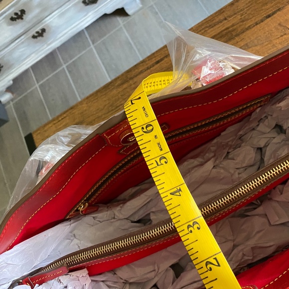 NWT Dooney & Bourke Red Bag - Picture 16 of 16